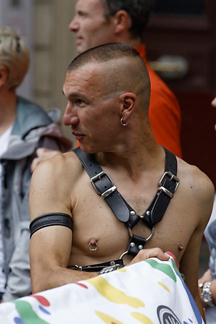 Gay pride Paris JUN13-003